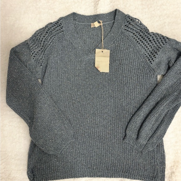 Gorgeous Hem & Thread Slate Blue Knit V-Neck Pullover Small - Picture 2 of 6